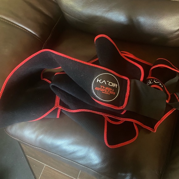 Other - Ka’Oir thigh eraser one sz